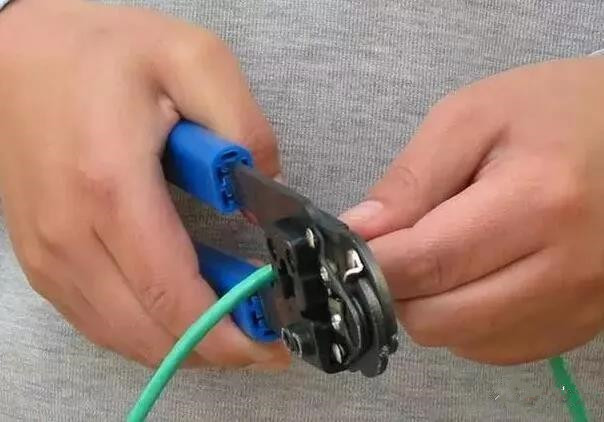 网线水晶头如何做？-新建区网络维护，局域网维护,老王弱电